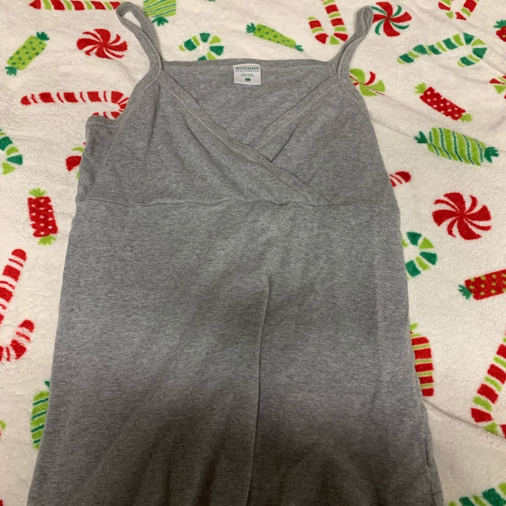 Grey tank top